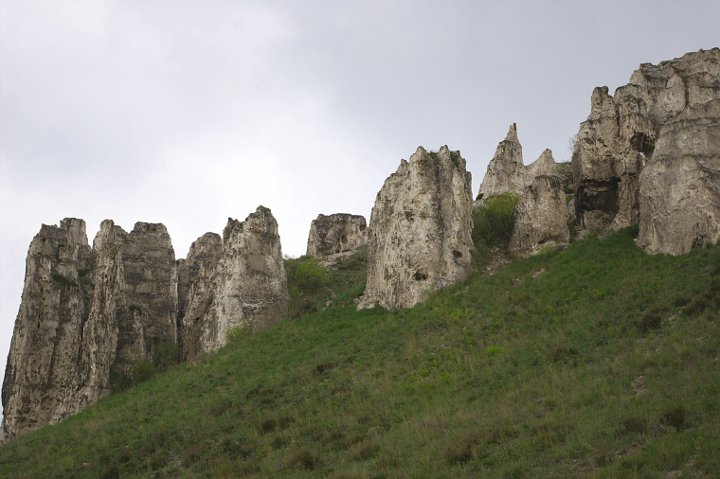 Скалы Меч-горы Белокузьминовского обнажения