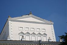 Надбудова вінницького театру