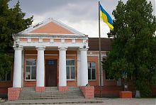 Центральний вхід першої менонітської школи Молочанська