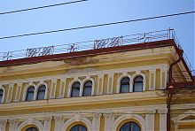 Надбудований третій поверх Будинку полковника в Чернівцях